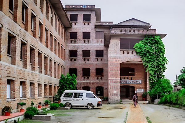 Dhaka Community Medical College Fees